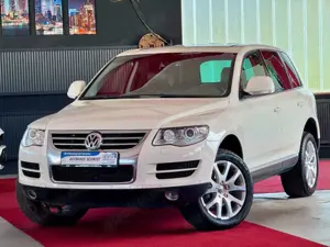 Volkswagen Touareg V6 TDI 4 Motion Leder Navi BiXenon 19Zol