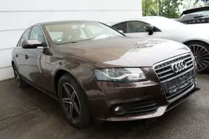 Audi A4 Lim. Attraction/SHZ/Tempomat/ALU/TÜV NEU