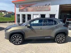 Toyota Yaris Cross Hybrid Klimaaut. SHZ ähnlich Team D