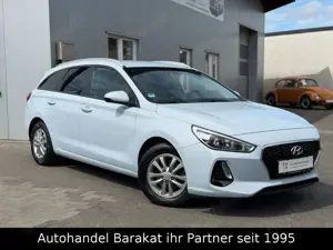 Hyundai i30 cw Select 8xALU PDC KLIMA BT SPUR-ASSIST EU6