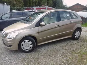 Mercedes-Benz B 170 B 170i Automatik /Gelegenheit/ met+Klima+AHK+Sitzhzg/ m.TÜV