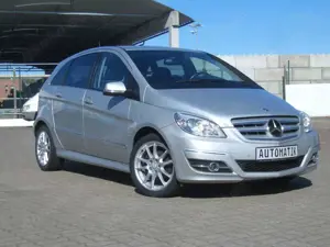 Mercedes-Benz B 180 B 180 Sport Edition Automatik So/Wi Räder HU neu 2VB Einparkhilfe vo+hi Sitzheiz
