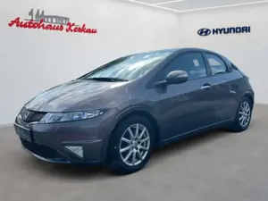 Honda Civic 1.8i-VTEC Automatik Executive