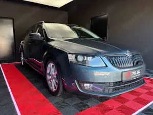 Skoda Octavia Combi Style PDC Sportsitze Navi Sitzhzg