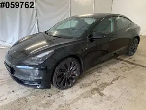 Tesla Model 3 Dual AWD Performance 20 Zoll Autopilot 3