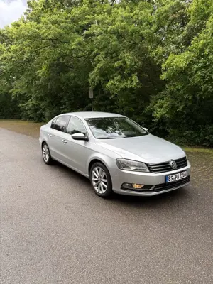 Volkswagen Passat 2.0 TDI DSG BlueMotion Technology Highline
