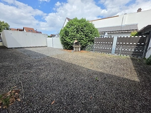 Charmante 2-Zimmer-Wohnung mit Gartenanteil und Keller in ruhiger Lage von Ludwigshafen-Gartenstadt 