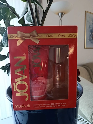 JOVAN musk oil