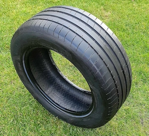 Ich verkaufe 4 neuwertige Goodyear Sommerreifen  Bild 3