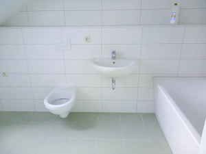 schöne 1Zi.-Wohnung mit offener Küche, Wanne.... Bild 7