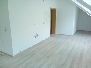 schöne 1Zi.-Wohnung mit offener Küche, Wanne.... Bild 3