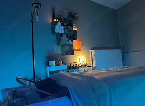 Am Ende einer entspannenden Massage entspannen sich die Muskeln, die Energie kehrt zurück und der Ge