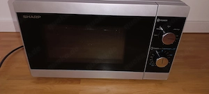 Sharp Mikrowelle YC-MG01E-S zu verkaufen