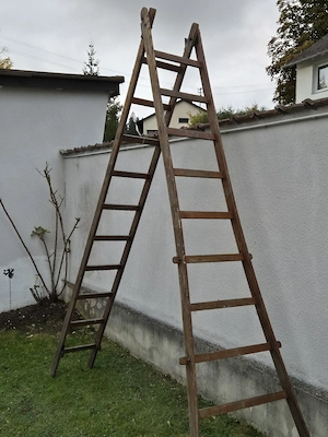 Alte Holzleiter (3m)
