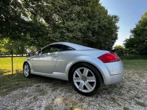 Audi TT Coupe 3.2 quattro DSG