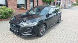 Ford Focus Turnier ST-Line X Panorama