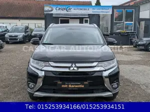Mitsubishi Outlander SUV-Star+4WD,KAMERA,8 FACH BER.,1.HAND Bild 2