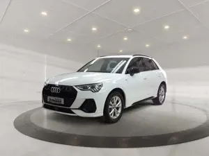 Audi Q3 40 2.0TFSI quattro S-Line *Navi*AHK*LED*Sitzh*