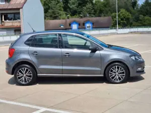 Volkswagen Polo Polo 1.2 TSI Blue Motion Technology DSG Allstar