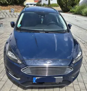 Ford Focus Focus Turnier 2.0 TDCi DPF Start-Stopp-System Titanium