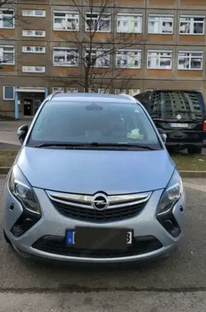 Opel Zafira Tourer Edition