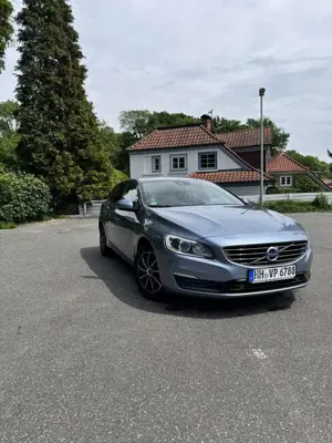 Volvo V60 D4 Geartronic Kinetic