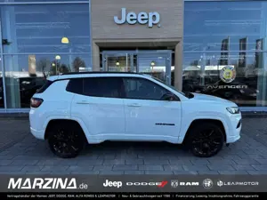 Jeep Compass Mild-Hybrid FWD Navi El. Panoramadach Apple Carpla