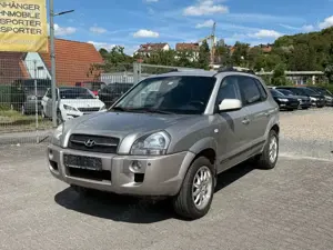 Hyundai TUCSON 2.7 GLS 4WD Leder Klimaauto AHK SHZ Euro4