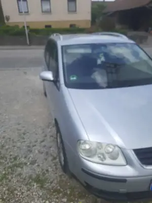 Volkswagen Touran 1.6 FSI