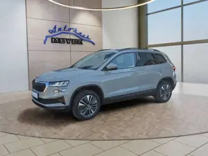Skoda Karoq 1,5TSI DSG 4*J.Gar/aAHK/Kamera/Kessy/Winterp.   **