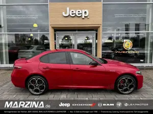 Alfa Romeo Giulia Veloce Q4 280 PS Brembo Licht/Regen Sensor Bluetoo