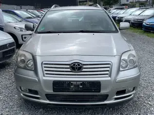 Toyota Avensis Avensis Combi Diesel 2.0 D-4D Combi Executive