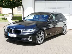BMW 540 d xDrive Touring * Standhzg+AHK+Driving Assistant Prof+Laser+20"Alu