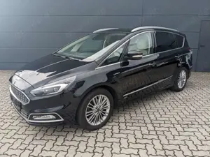 Ford S-Max 2.0l Vignale AWD Leder AHK Kamera LED
