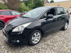 Peugeot 5008 2.0 16V HDI Family* 7 Sitzer* Navi DVD* 1 Hand