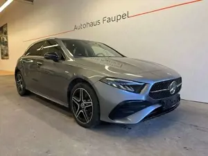 Mercedes-Benz A 250 e AMG-Line Panorama Distronic Keyless Go