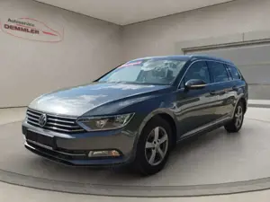 Volkswagen Passat 1.6 TDI, AHK,Navi,Climatronic,Sitzh.,Parksensoren