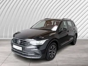 Volkswagen Tiguan Life ACC AHK NAVI LED Massage PDC V+H LM