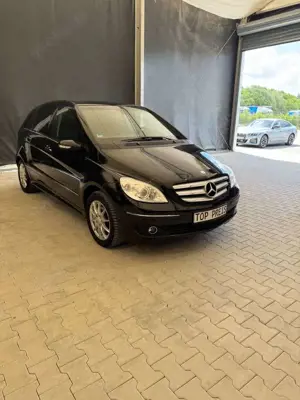 Mercedes-Benz B 200 *SHZ*Klima*AHK Abnehmbar*Scheckheft* UVM