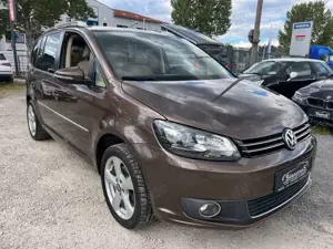 Volkswagen Touran Highline DSG Pannorama SHZ AHK Xenon
