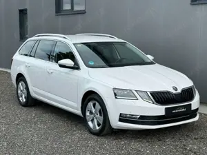 Skoda Octavia Style 1.6 DSG*ACC*LED*NAVI*PDC*AHK
