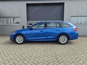 Skoda Octavia Combi 1.5 TSI 150PS m-HEV DSG Selection AHK Klimaa