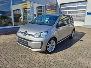 Volkswagen up! 1.0 MPI beats up! 1.Hand+Klima+Alu+Sound+Sommer-/Winterräder+Garantie