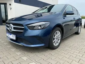 Mercedes-Benz B 180 NAVI/AHK/R-KAM