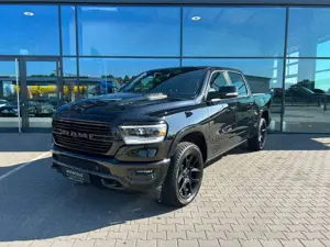 Dodge RAM 1500 5.7 V8 Laramie Night*LUFT*LPG*PANO