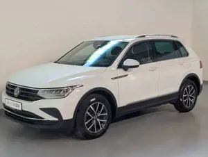Volkswagen Tiguan 2.0 TDI DSG Life ACC*LANE*KAM*KESSY*AHK