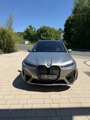 BMW iX M60