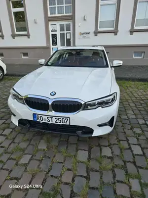 BMW 320 320i xDrive Aut. Luxury Line