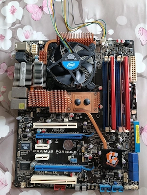 ASUS Mainboard Bild 2