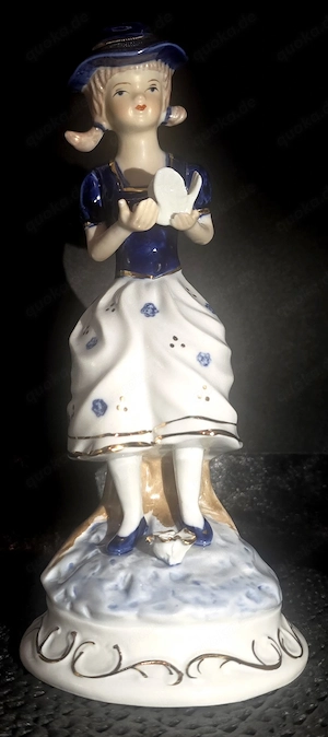 Porzelan Figur, Dame beim Tauben füttern im Top - Zustand zu verkaufen !!!